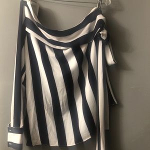 Off the shoulder one sleeve blouse